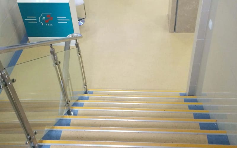 hospital stairs floor